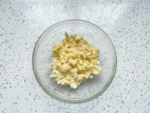 美味|10分钟搞定,爆浆蓝莓麦芬蛋糕,外酥里软又美味,秒杀蛋糕店