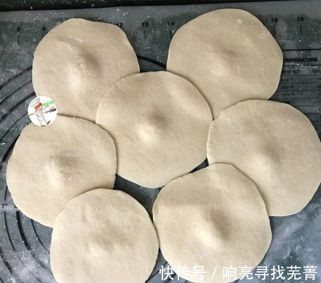 香辣白菜粉丝包子！