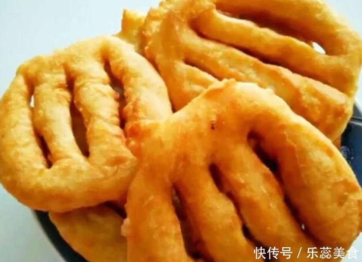 一碗面粉,筷子搅一搅,喷香松软,每天吃不腻,一顿30个不够吃