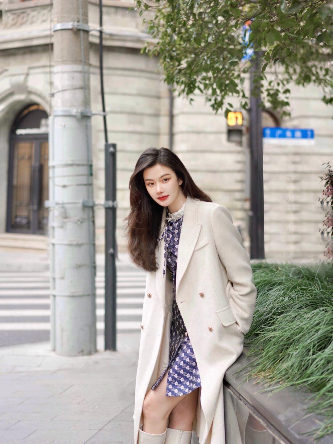 半身裙 穿衣懂搭配气质更出众,看看这些优雅高级的大衣搭配,保暖又时髦