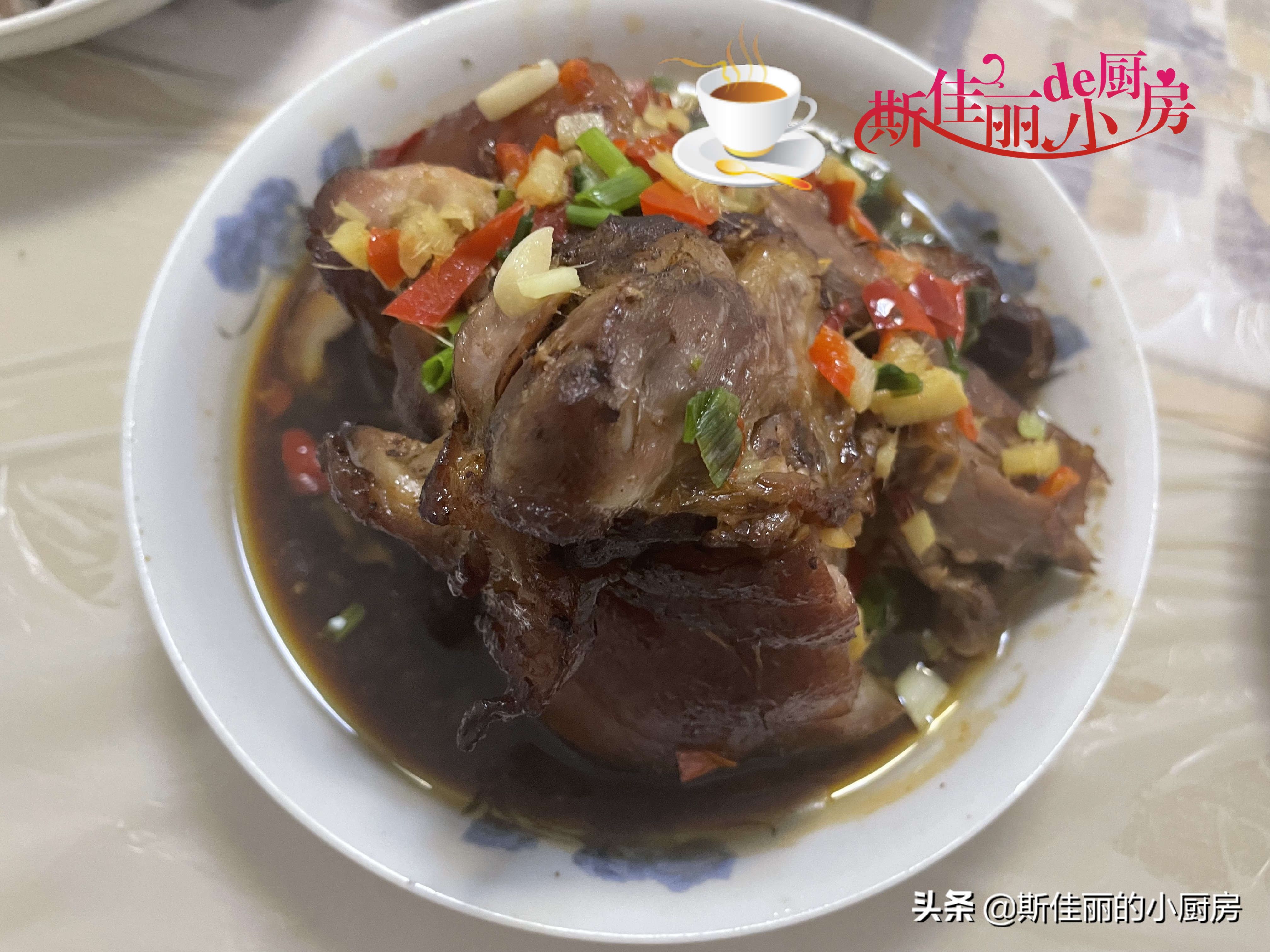 国庆回娘家吃饭，老妈做了十道菜晒圈火了，网友：亲妈果然不一样