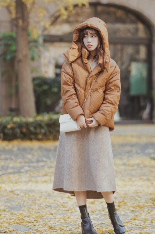 大长腿|羽绒服这样穿好看还时髦,分享4种搭配思路,让你美一整个冬天
