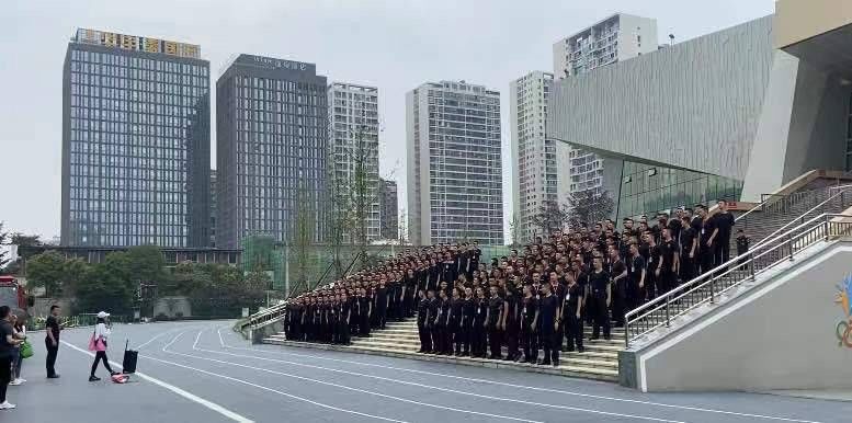 四川电影电视学院|巴蜀儿女心向党②｜00后、10后演员排练忙：不仅是参加一场大型演出，还是在上生动的党课