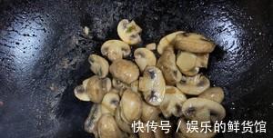 比肉好吃的素菜菜谱,清炒口蘑菇,简单美味营养,10分钟搞定