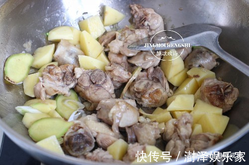 做法|天热不想下厨，学学此懒人饭做法，饭菜一锅齐，比叫外卖都快