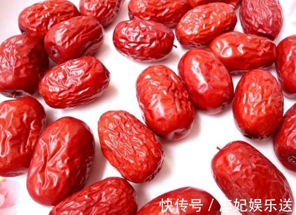 湿气|红枣和此物一起配,每天早上空腹喝一杯,湿气没了,喝出易瘦体质