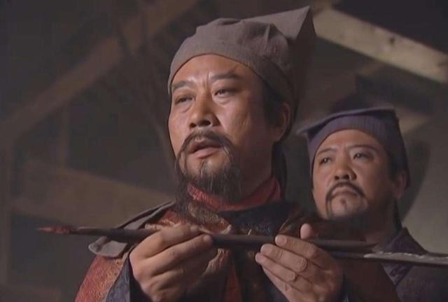 阎婆惜|晁盖明明是犯人,为何宋江收了他的信后不烧掉?