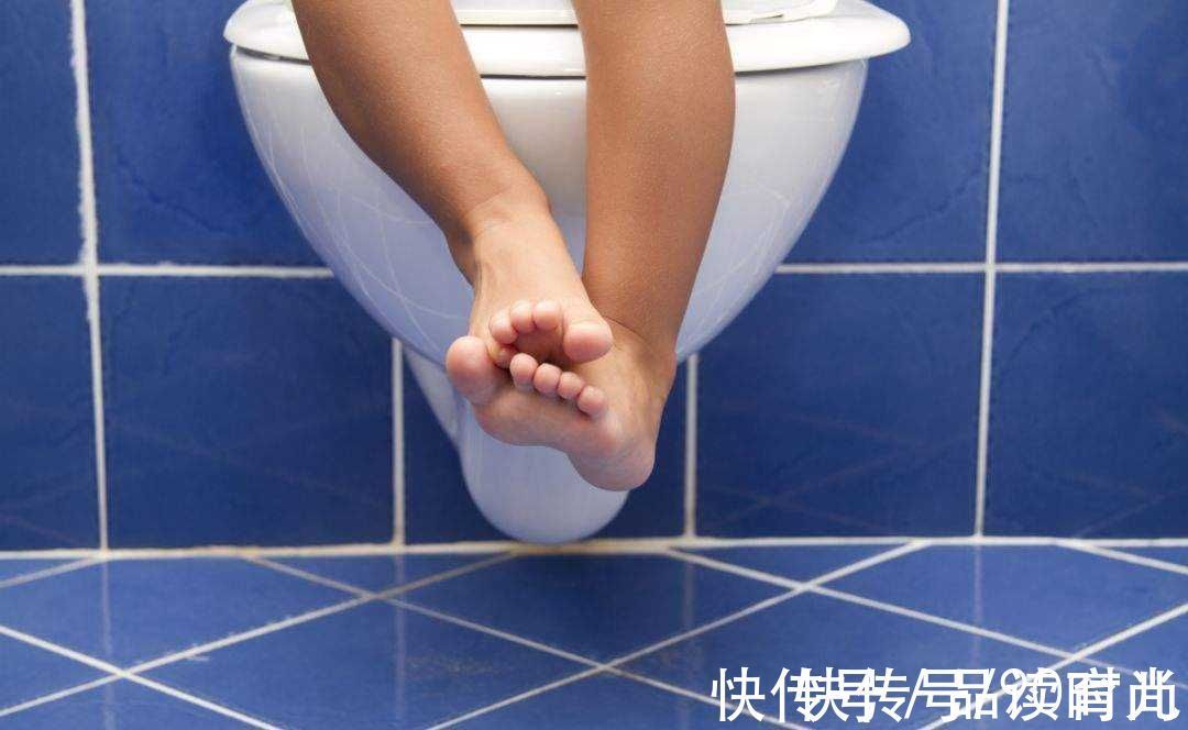 宝妈|孕晚期如厕,胎儿有“三怕”,孕妈谨记不触碰,否则会让胎儿缺氧