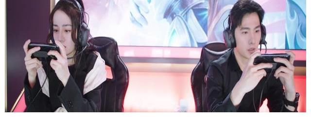 潘粤明|你是我的荣耀：关在病重，妻子不离不弃，于途和晶晶血虐职业选手