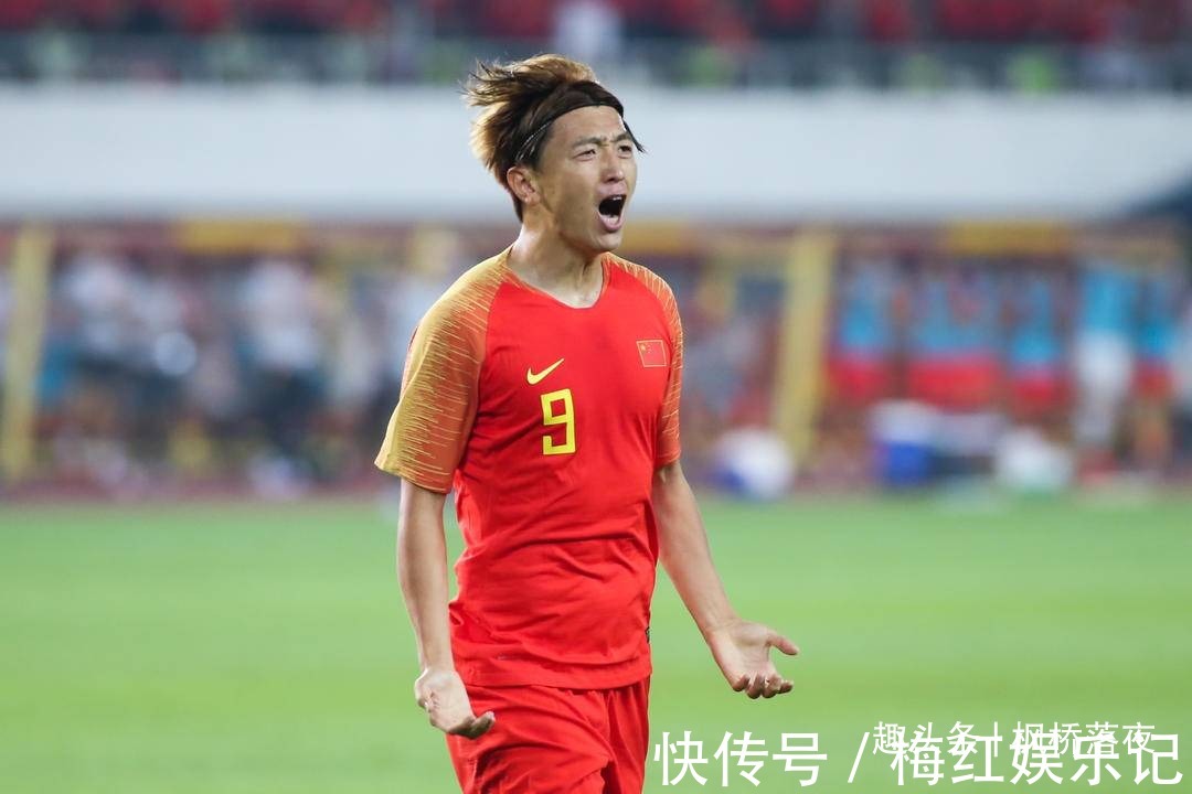 梅开二度|中超又一本土中锋崛起!足协杯帽子戏法后热身赛又梅开二度,强悍