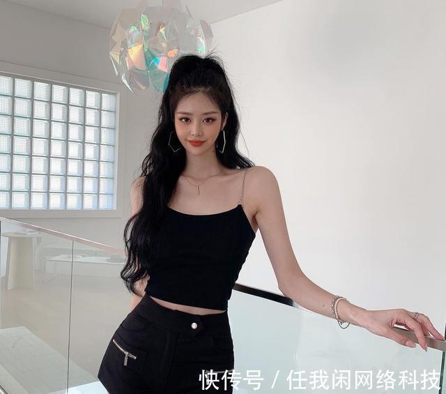 穿搭|#OOTD# 日常通勤穿搭法则,黑白搭