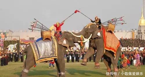 被成为大清最后一名武状元,霍元甲都不是他的对手,更是名声大噪