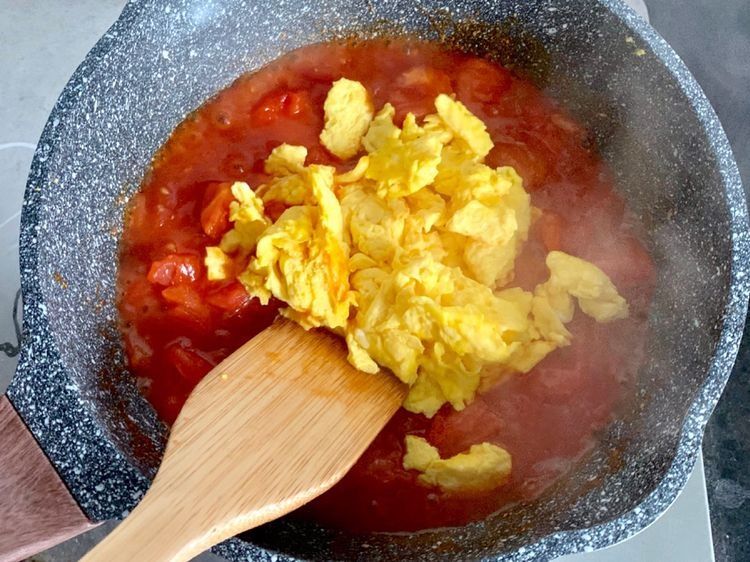 这菜被称为国民菜,酸甜适中,好吃入味