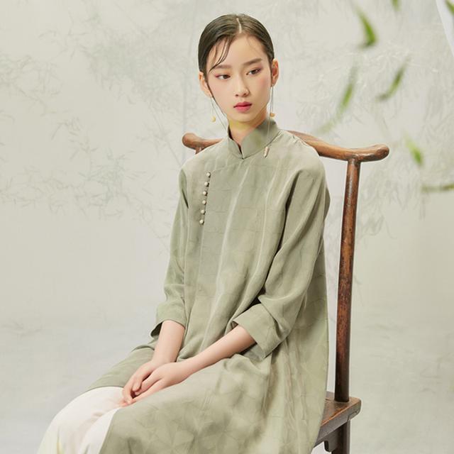 真丝 改良中式服装穿出你不一样的气质