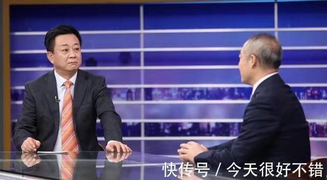 朱軍,終于在央視復(fù)出了,57歲精神煥發(fā)精神飽滿