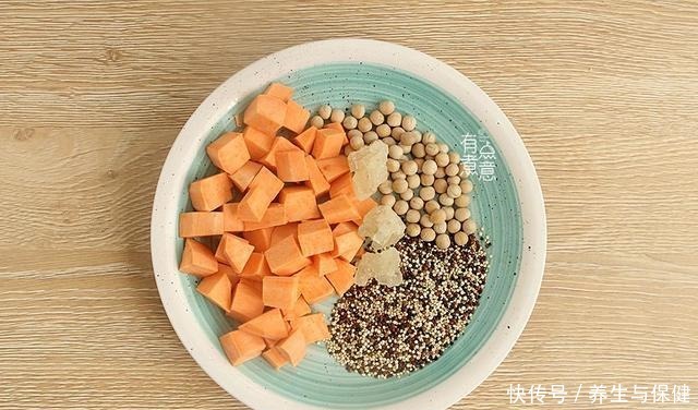 早餐喝它胜过喝牛奶！8款豆浆的配方，每天一杯，精神饱满过秋天