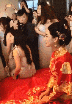 |搞笑GIF:你干嘛无缘无故扇我,不知道会扇得手疼吗?