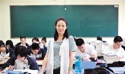 去大学当老师好还是在高中当老师好？符合条件，我建议选择大学！