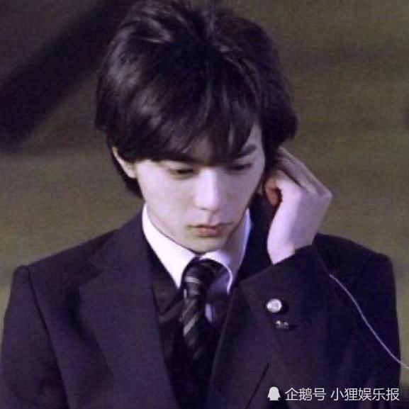 手机|学生党最“毁眼睛”的东西,手机根本不算啥,这3物才“最毒”