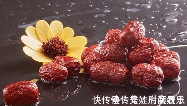 营养物质|红枣吃之前要不要洗?如何吃干净卫生,还不会浪费营养物质