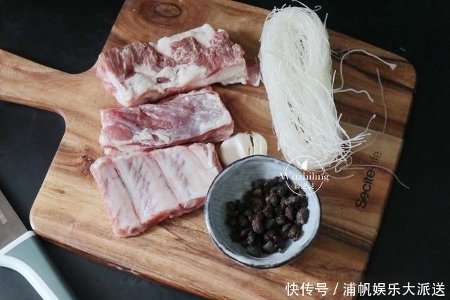 粉丝|排骨别再红烧了,加一把粉丝,简单一蒸,全家都爱吃
