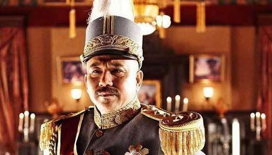 袁世凯错误|袁世凯称帝为何失败,只当了八十三天皇帝,原因在于这两个字!