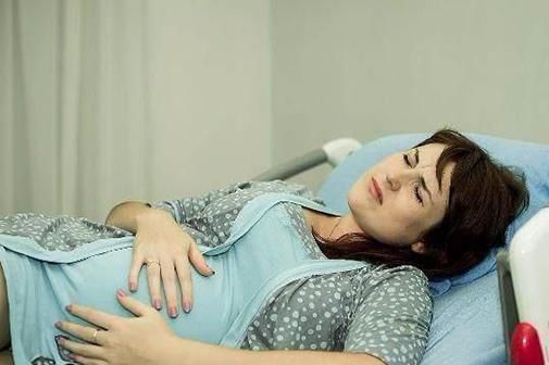 孕妈|女性怀孕后,三类牛奶尽量少碰,看似有营养,实则可能伤胎又伤己