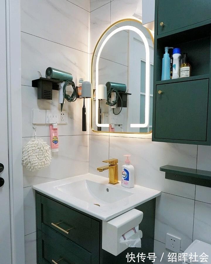 客厅|36㎡经典“老破小”改造后,堪比50㎡,麻雀虽小五脏俱全!