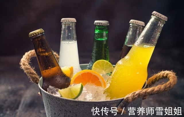 超标|一旦出现4种迹象,说明血脂“超标”了,需给血管“洗洗澡”了