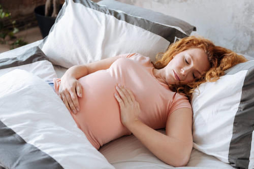 身体|孕期多散步是对身体好,但有两个时间段除外,可能伤到胎儿