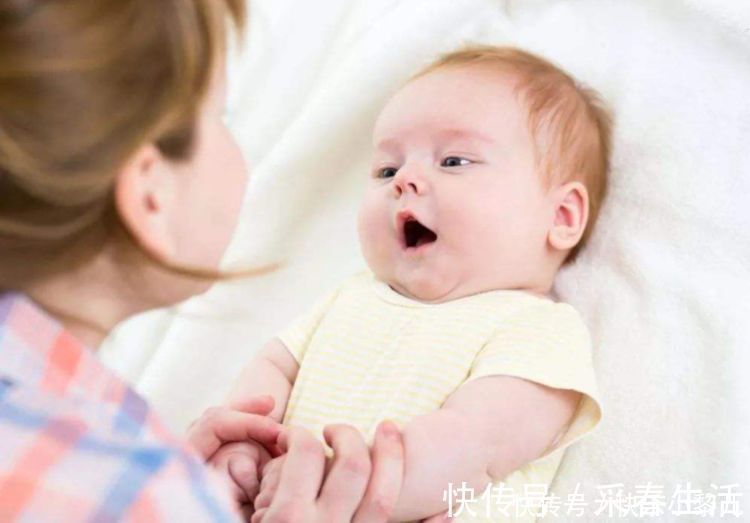 技能|宝宝有点“笨”家长别急,婴儿在6个月前学会简单技能,就算达标