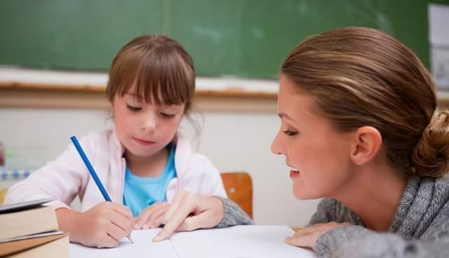 正确|孩子被罚写检讨书,表面上是在反省,真实意图却没逃过老师的法眼