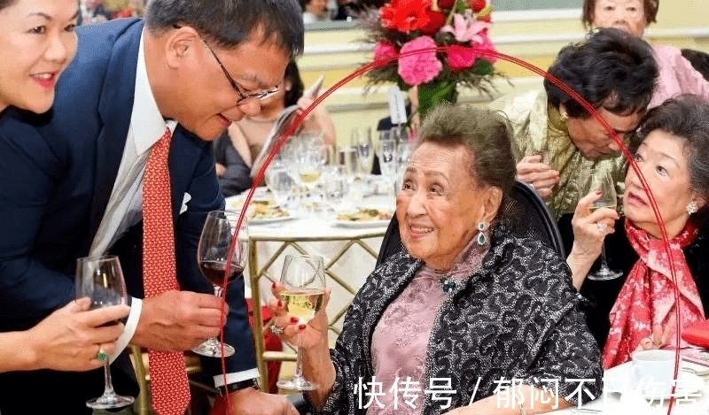 睡眠质量|人人都想长寿，看看这对夫妻长寿的秘诀：丈夫98岁，妻子112岁！