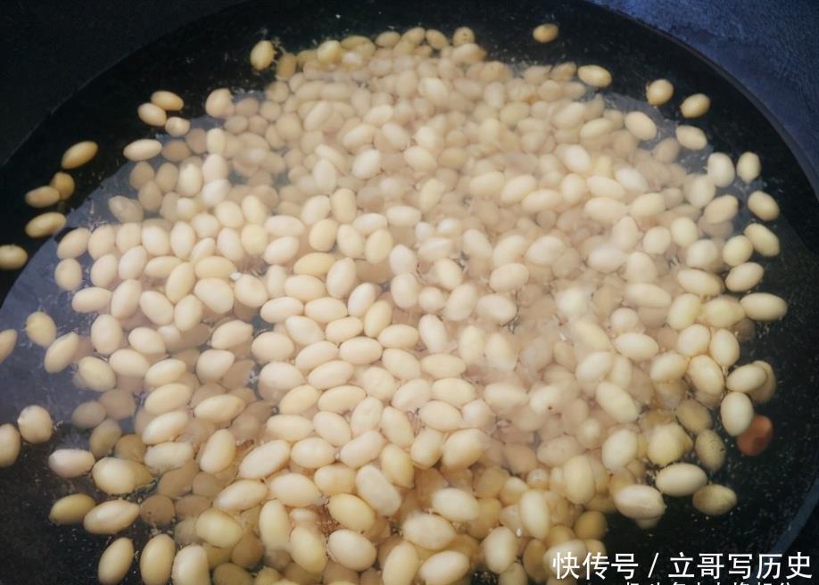 筛网|打豆浆,泡好的黄豆直接打就外行了,多加1个步骤,香浓更顺滑
