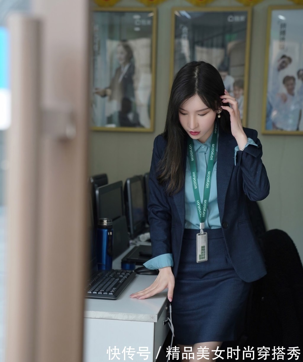 干练 职场穿搭:一条时尚又干练的套装裙是你不容错过的选择