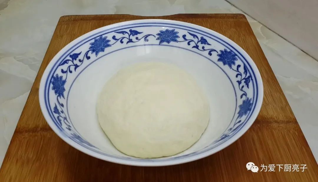 以后面粉就这么做,不烫面不烙饼,个个空心鼓大泡,看着都流口水