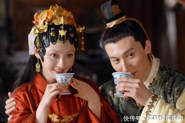 王熙凤#红楼梦:王熙凤为何会得血山崩?你看看她晚上都干了啥?