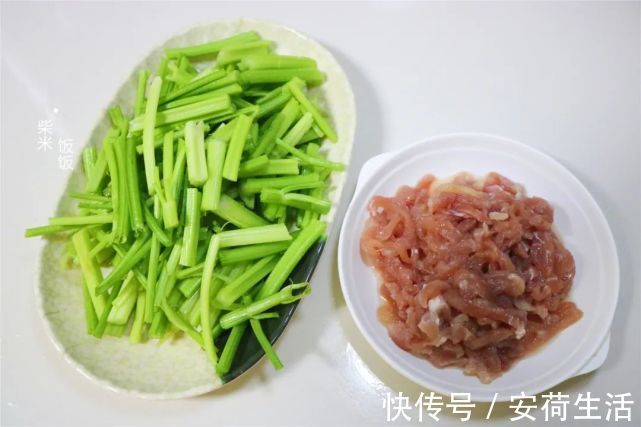 芹菜|夏季晚餐不用愁，这样做简单又省事，低脂还饱腹，我家常做