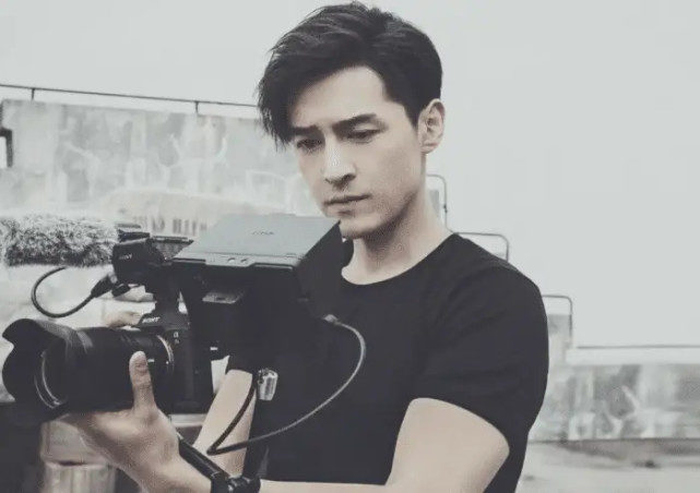 靳东|这4位明星称自己不参加综艺,前三位都做到了,最后一个实力打脸