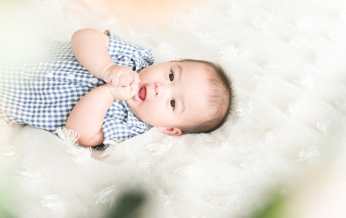 宝宝|宝宝身体出现四个变化，暗示其进入“猛涨期”，宝妈喂养要改善