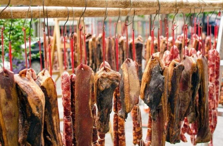 腌腊肉，放多少盐才对？记住这个比例，又香又入味，不发霉不变臭