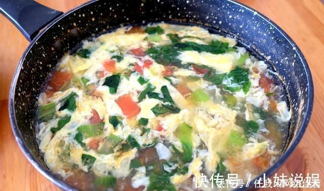 晒一晒四口人的午餐，四个菜，一个汤，花费不到60元，比外卖强