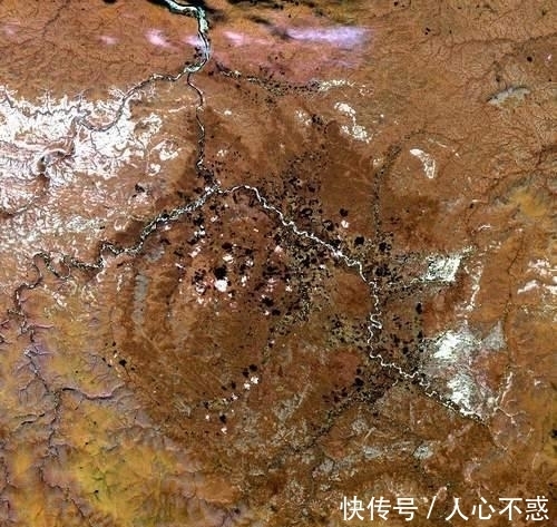 行星 一颗较大的小行星能把地球从轨道上撞出去吗?