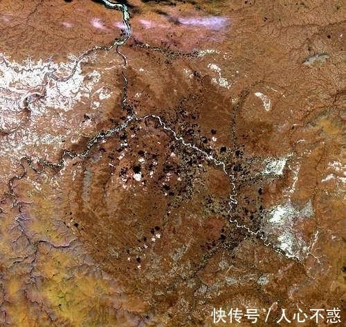 行星 一颗较大的小行星能把地球从轨道上撞出去吗？