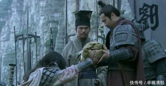 武功|此人武功盖世，一生从没败过，战吕布不在话下，却一直不被重用