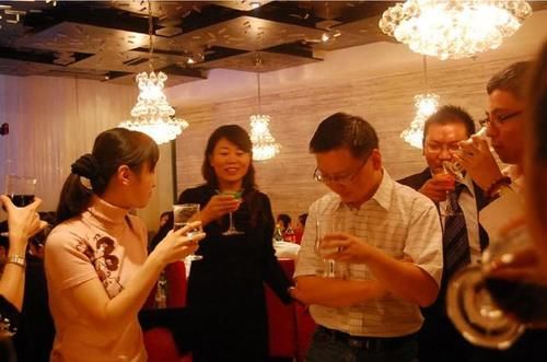 血脂|42岁大哥查出高血脂，坚持每天吃苦瓜，3个月后，血脂降了吗？