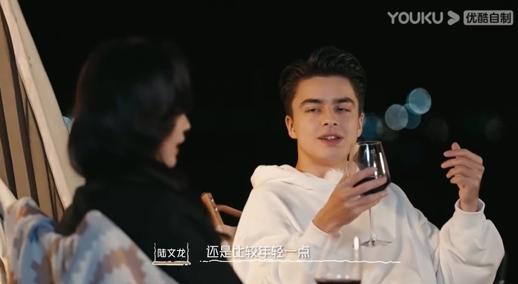 《我們戀愛吧3》小龍喜歡阿霜嗎？他身上有3個(gè)缺點(diǎn)，被人忽視了