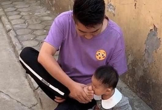 兄弟姐妹|“最强大舅舅团”来了,8个舅舅只有1个外甥女,网友直呼不敢娶