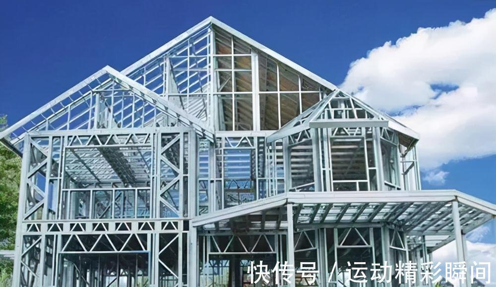 工人费|现在农村不用砖盖房，不请工人，个把月建好200平别墅，太厉害了