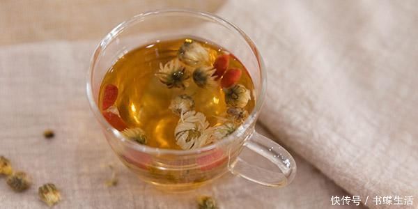 效果|枸杞菊花茶好处多，但很多人都泡错了，难怪天天喝也没效果